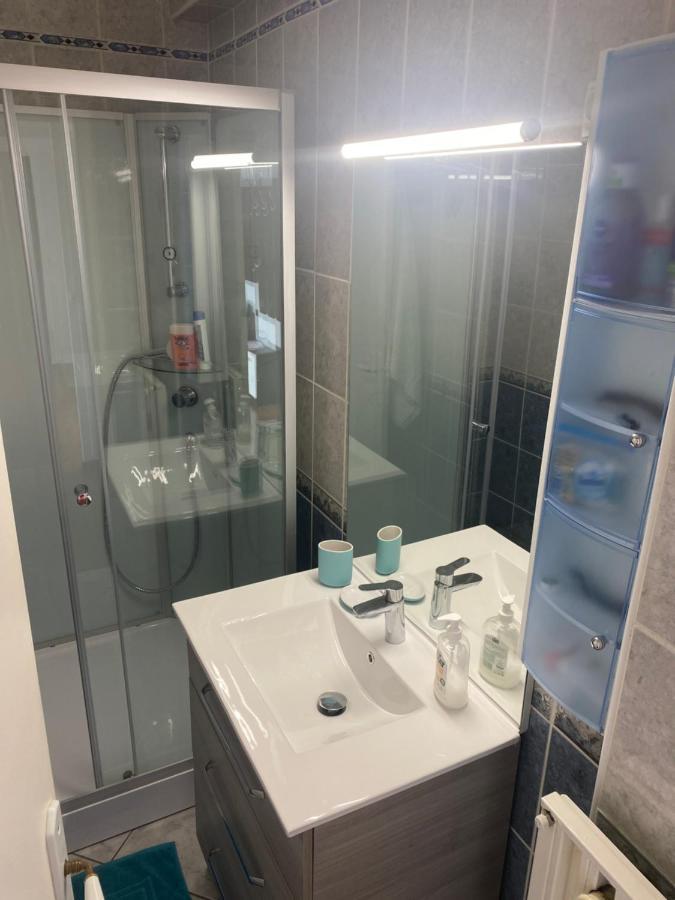 Avenue De Champagne Epernay Private Parking Apartment Bagian luar foto