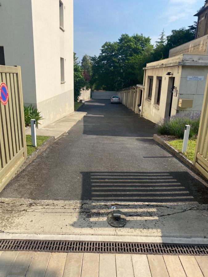 Avenue De Champagne Epernay Private Parking Apartment Bagian luar foto